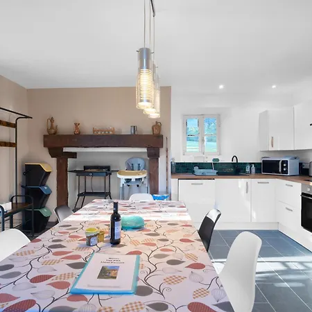 Maison Tiny Bwa Saint-Cernin-de-lʼHerm