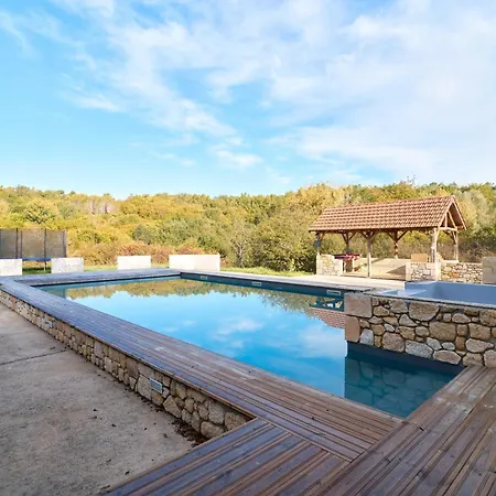 Gospodarstwo wiejskie Maison Tiny Bwa *