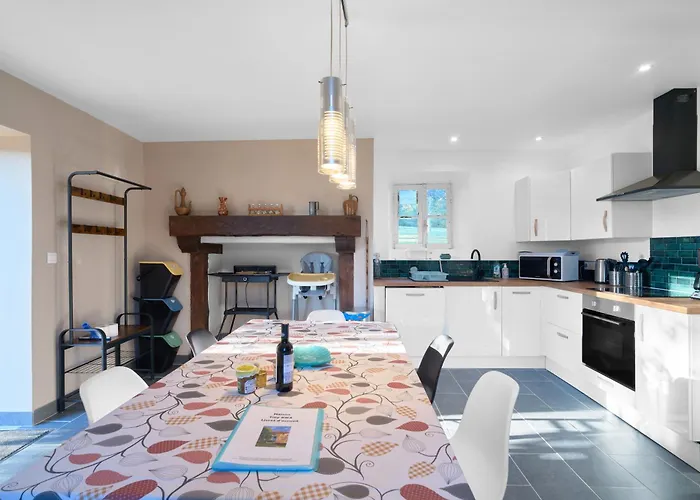 Maison Tiny Bwa Saint-Cernin-de-lʼHerm