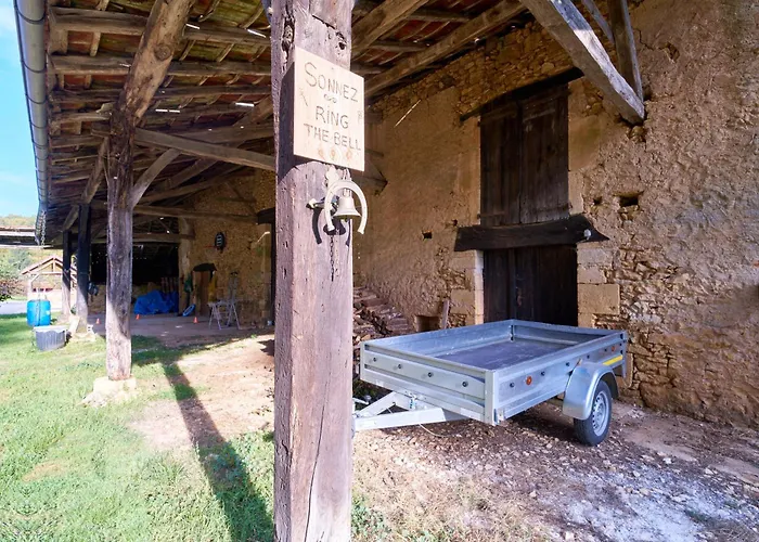 Maison Tiny Bwa Saint-Cernin-de-lʼHerm