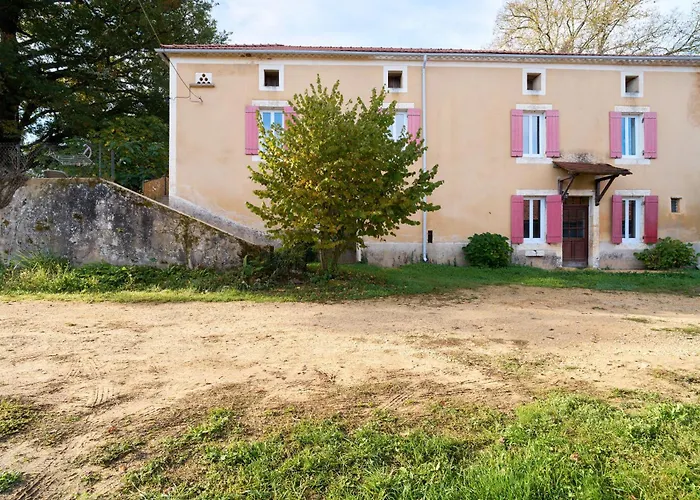 Maison Tiny Bwa Saint-Cernin-de-lʼHerm